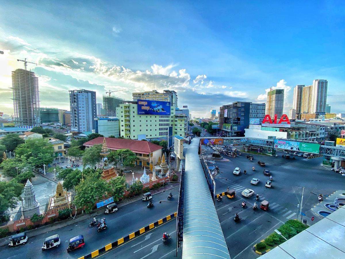 Yunfan Hotel Phnom Penh Zewnętrze zdjęcie